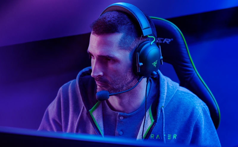 Razer Blackshark V2 + USB Mic Enhancer